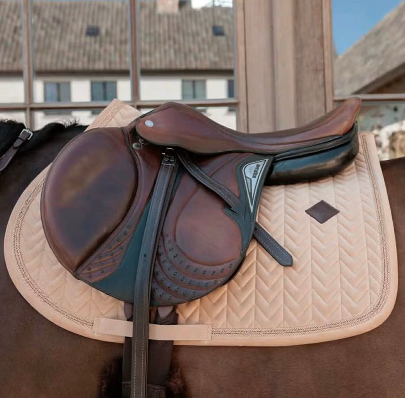 Kentucky Saddle Pad Velvet Mini Pearls
